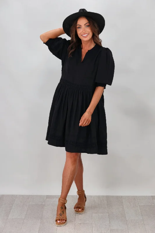 Elm Market Dress Black